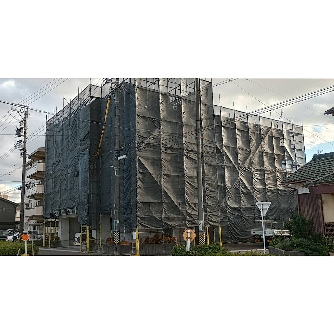 海津市　マンション足場工事 アイキャッチ画像