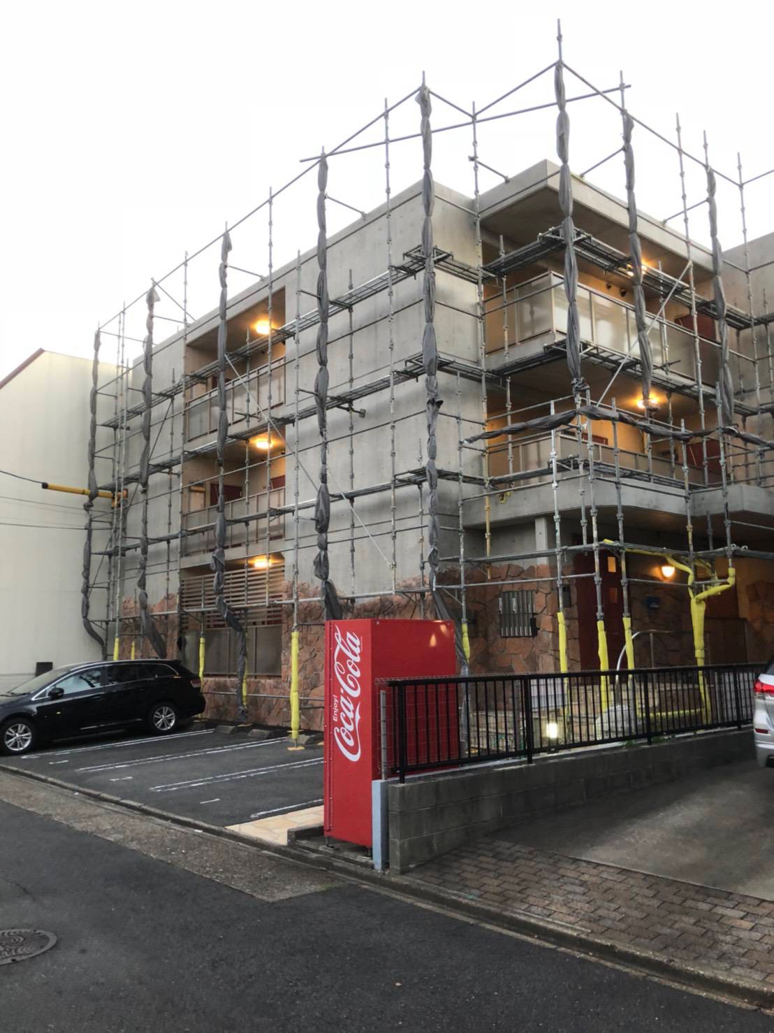 マンション足場工事 画像