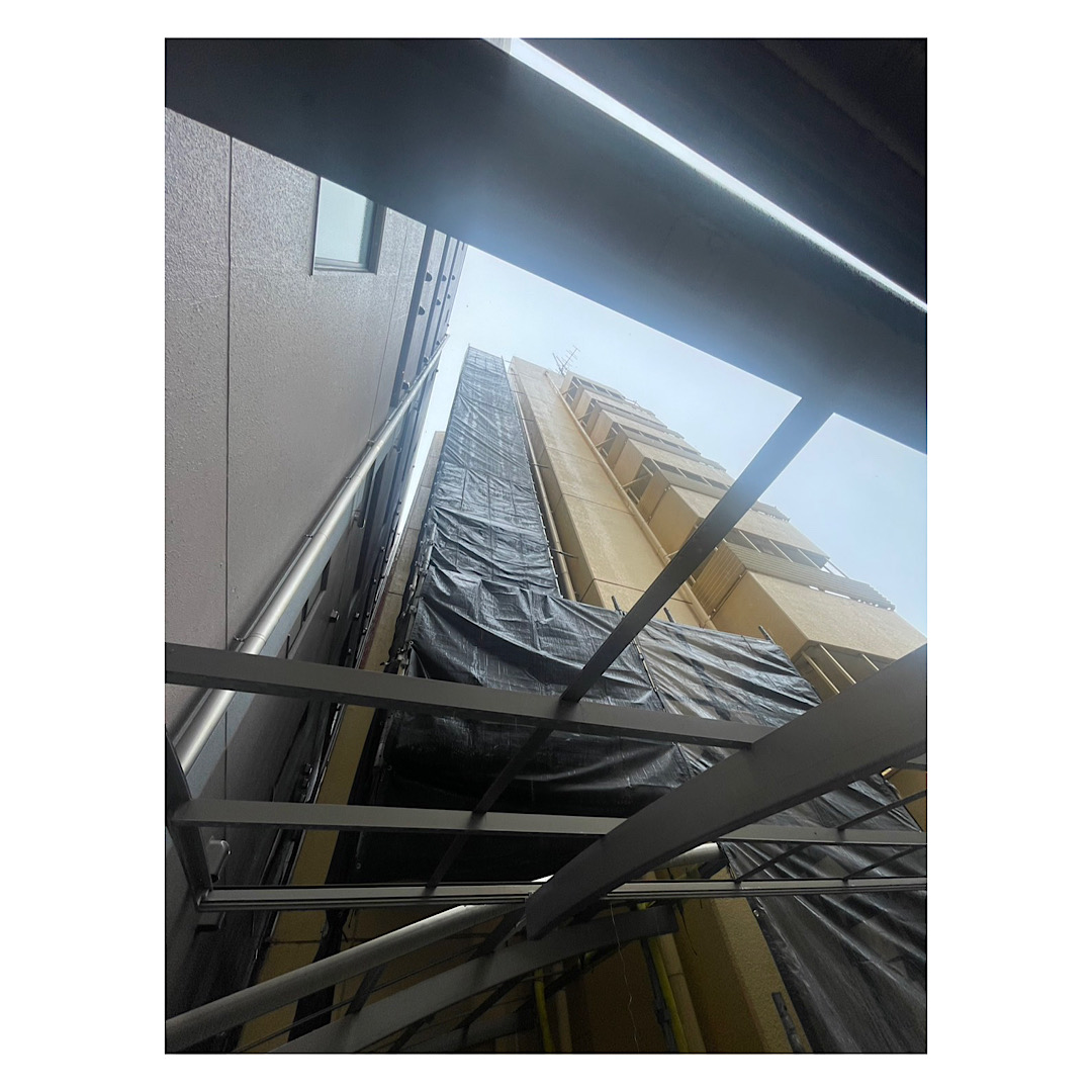 マンション足場組み立て工事 画像