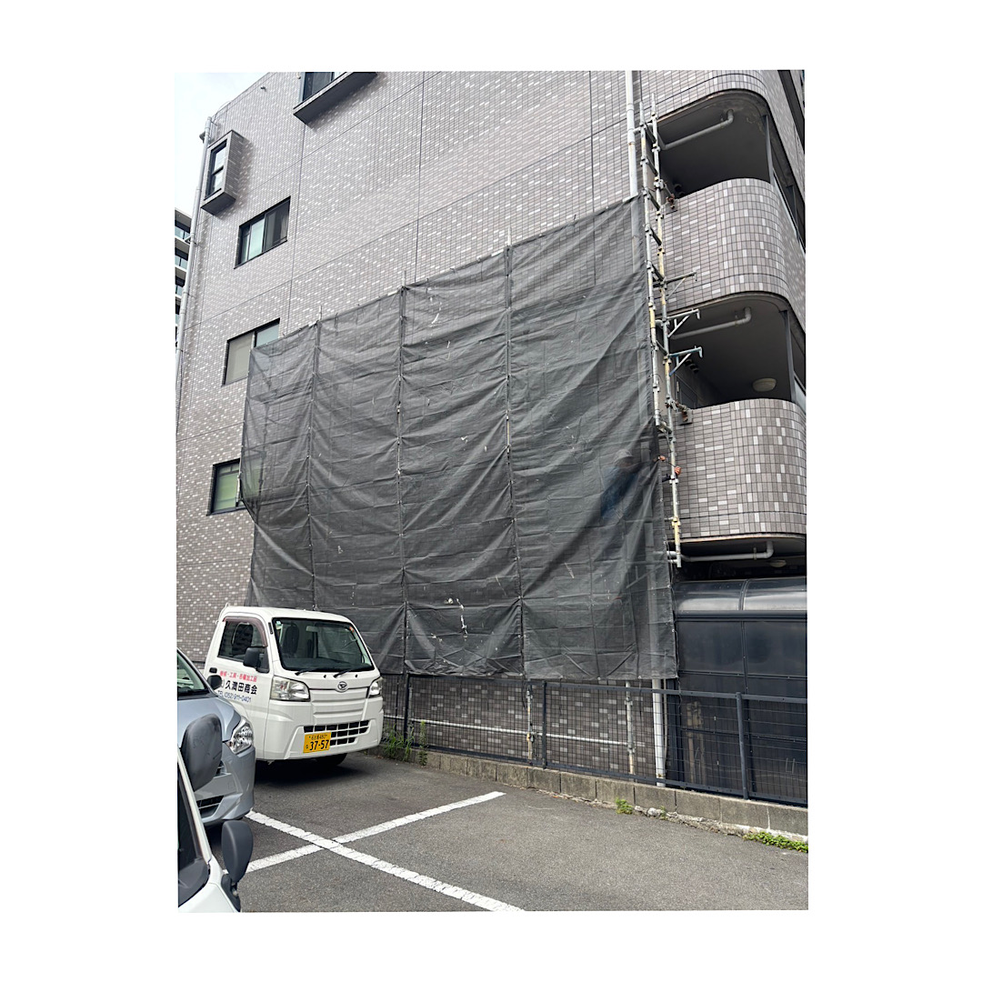 マンション足場組み立て工事 画像