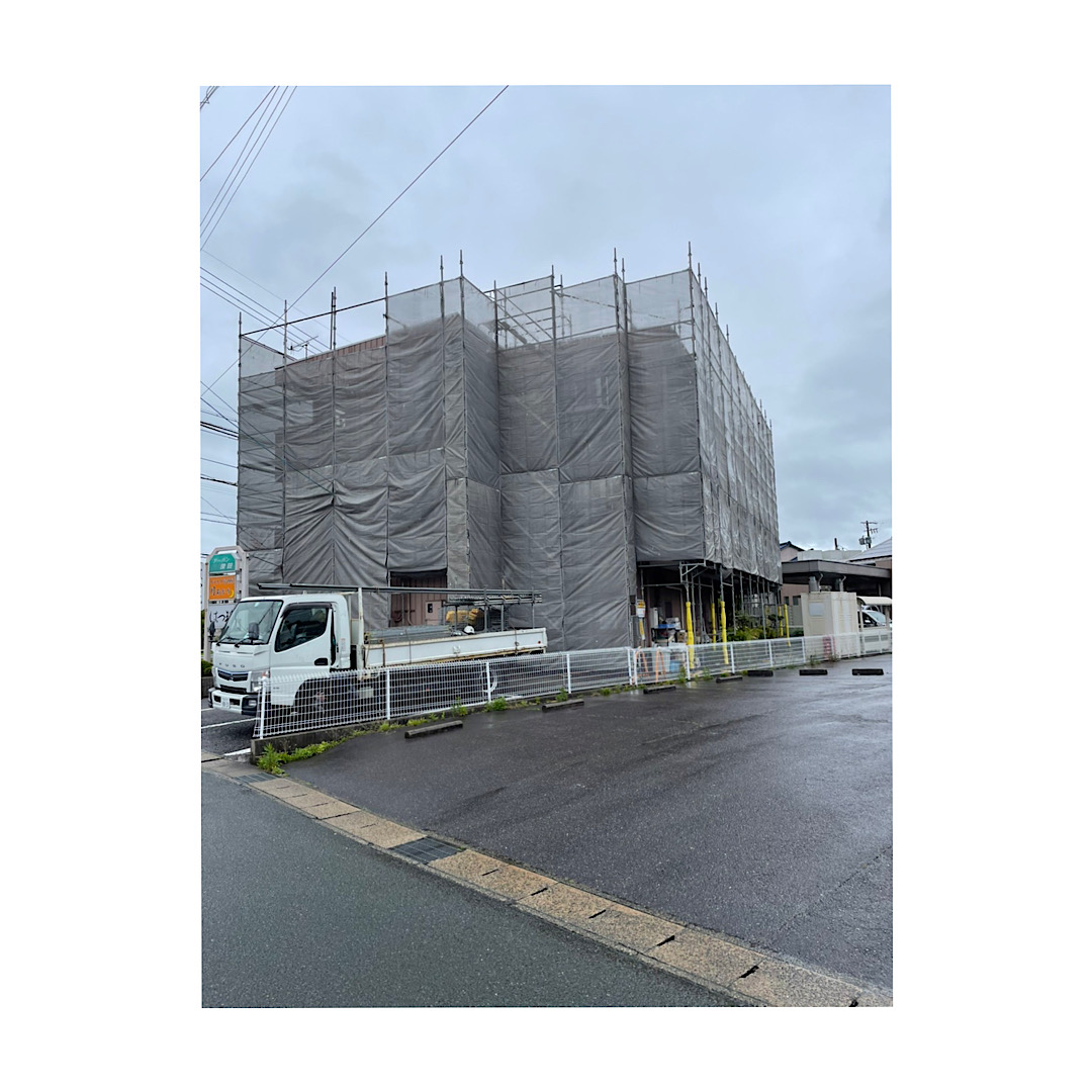 3階建てアパート外壁改修工事 画像