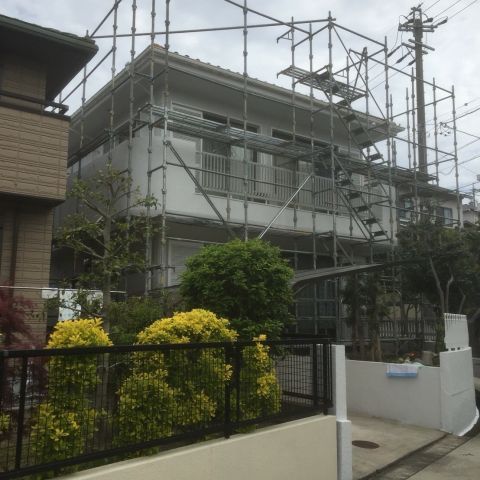 戸建住宅　外壁塗装　足場工事