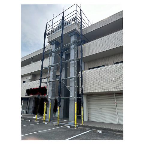 津市　マンション部分足場
