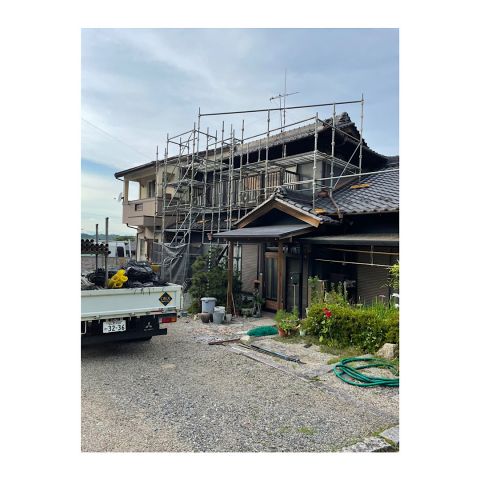 住宅足場組み立て工事　仮設足場工事　瓦工事