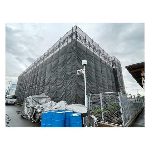 大型工場足場組み立て工事　工場外壁改修工事