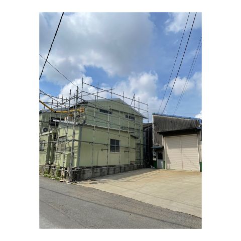 工場屋根工事用足場　　スレート張り替え工事　ソーラーパネル工事