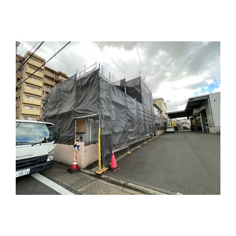 民家足場組み立て工事　屋根カバー工法工事