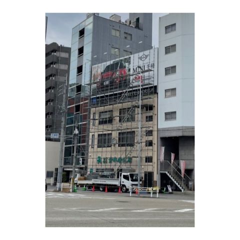 看板工事用足場組み立て工事　屋上看板