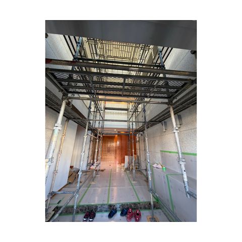 戸建て内部ステージ足場